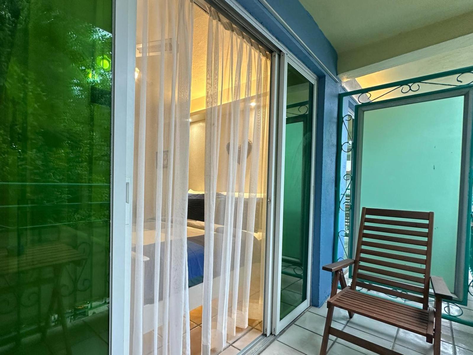 Bali Holiday Resort Гонконг Экстерьер фото